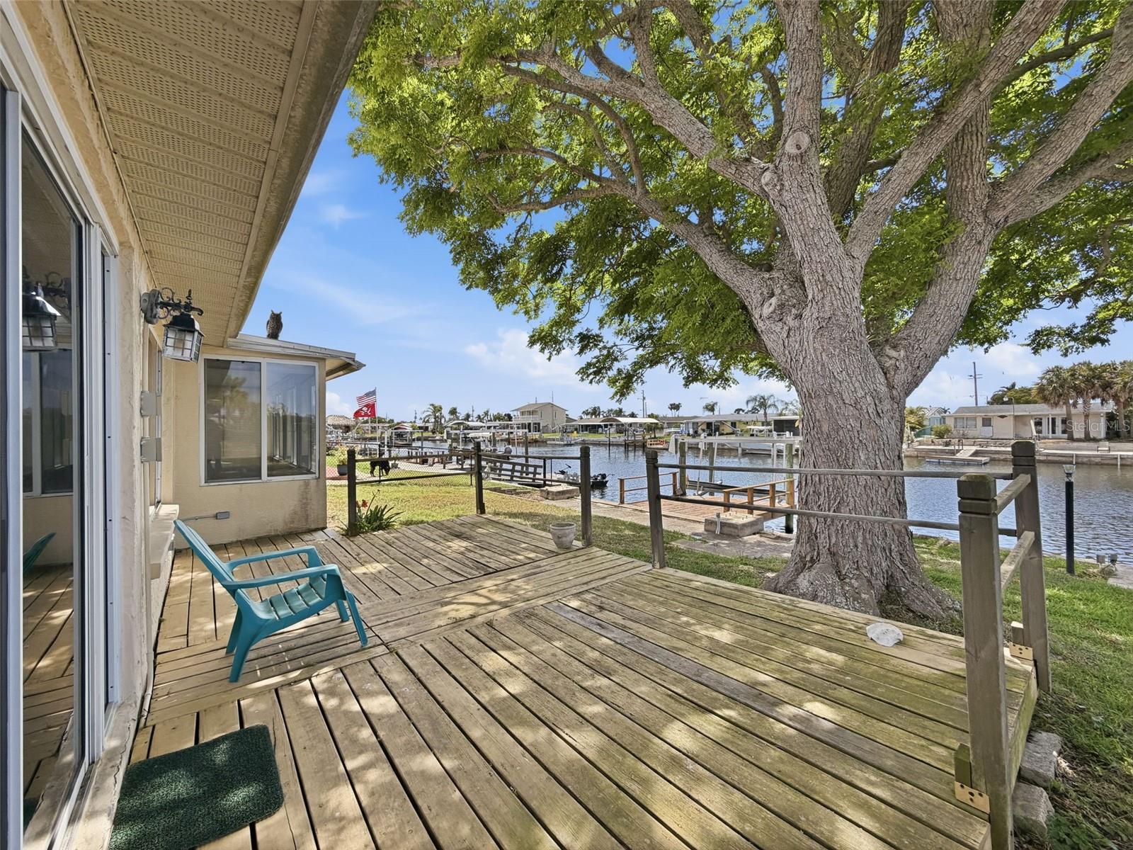LEISURE BEACH - Residential