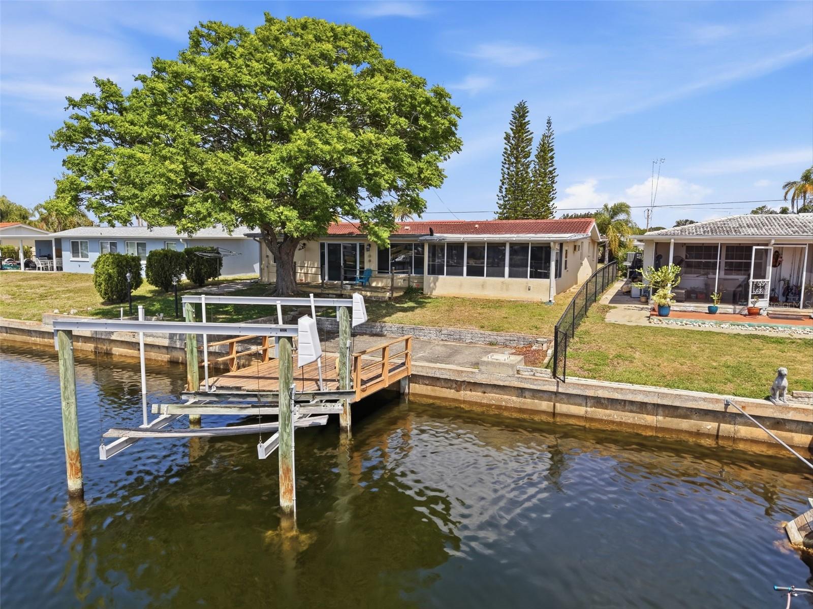 LEISURE BEACH - Residential