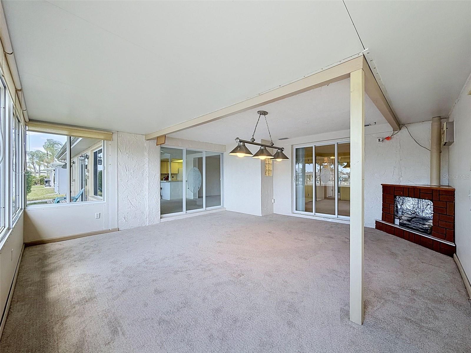 LEISURE BEACH - Residential