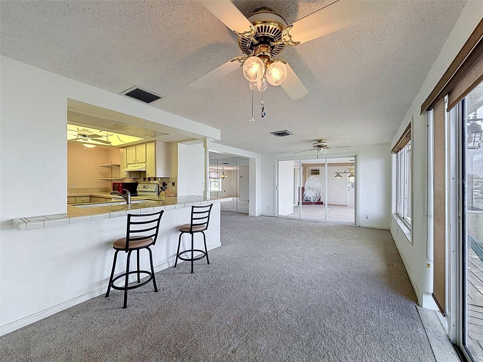 LEISURE BEACH - Residential