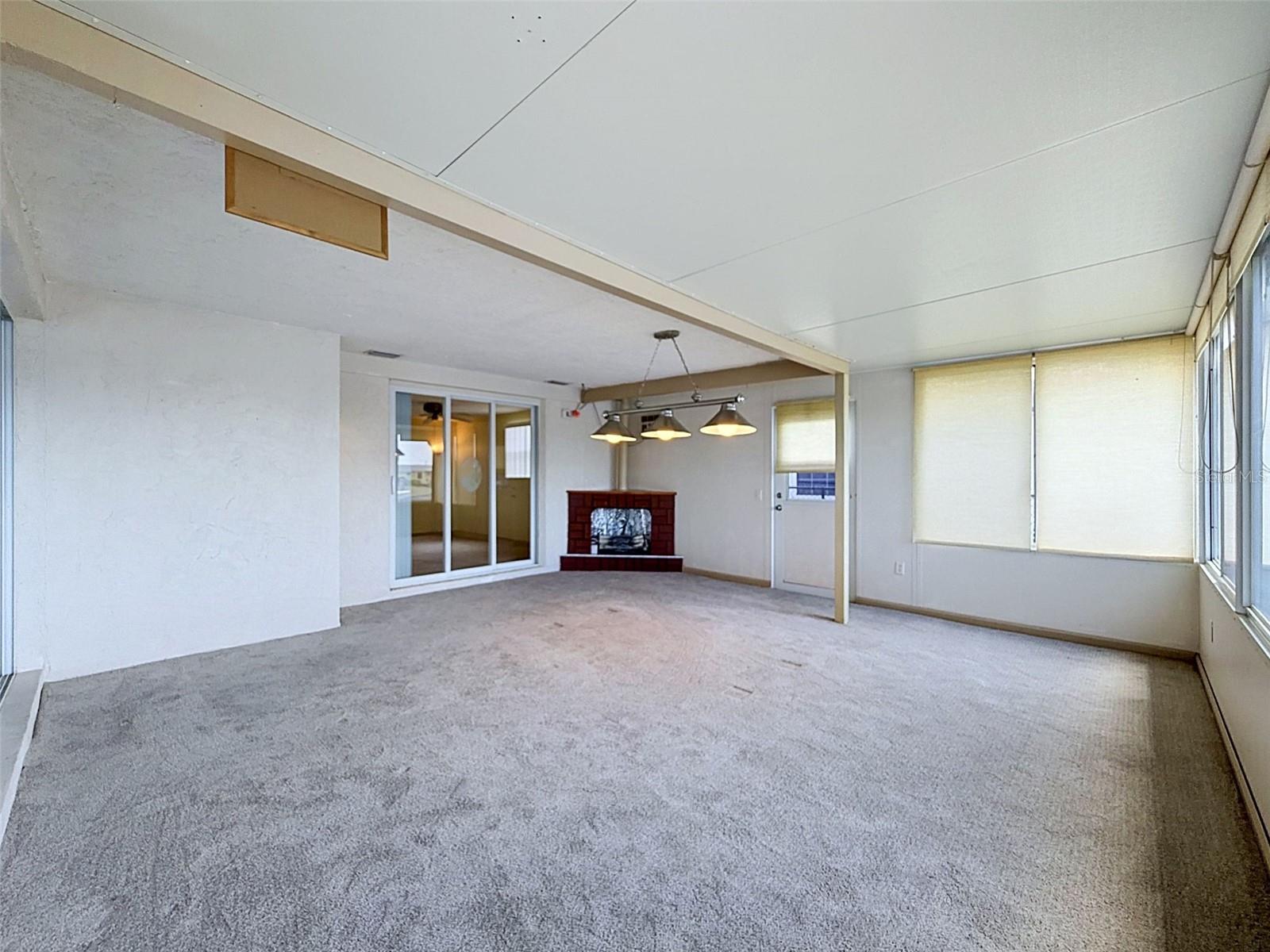 LEISURE BEACH - Residential