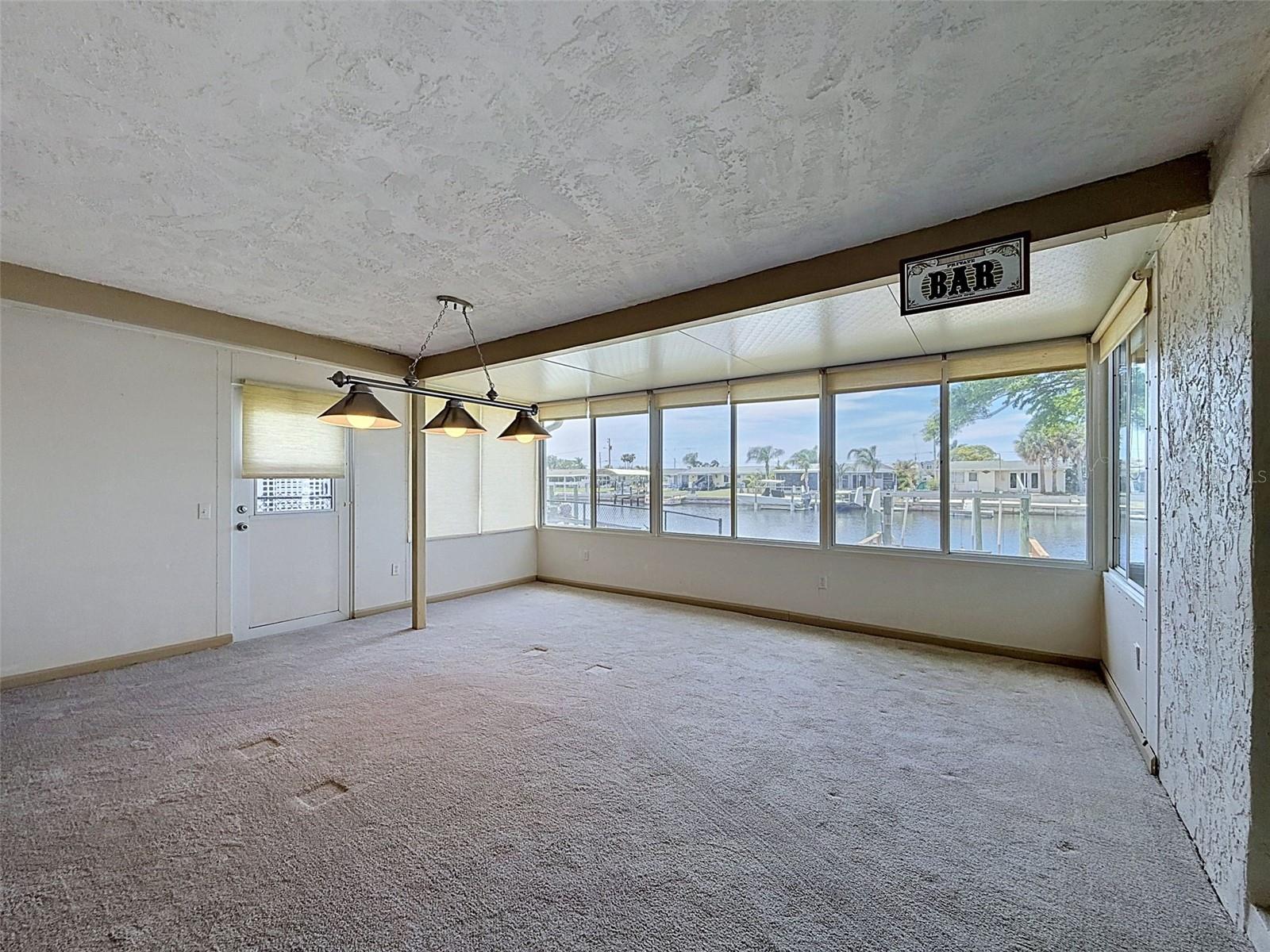 LEISURE BEACH - Residential