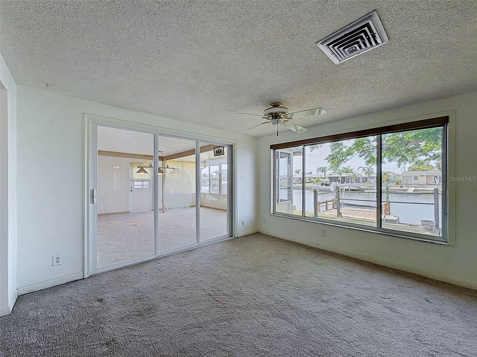 LEISURE BEACH - Residential