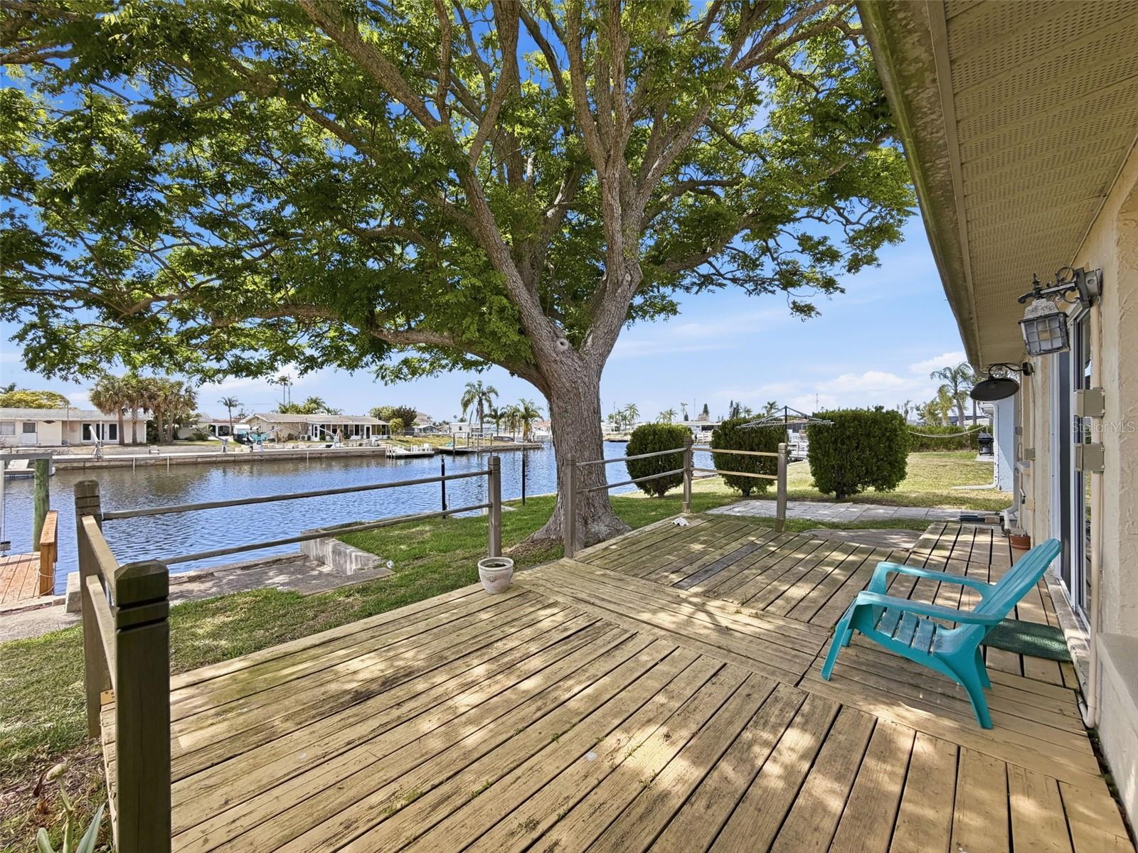 LEISURE BEACH - Residential