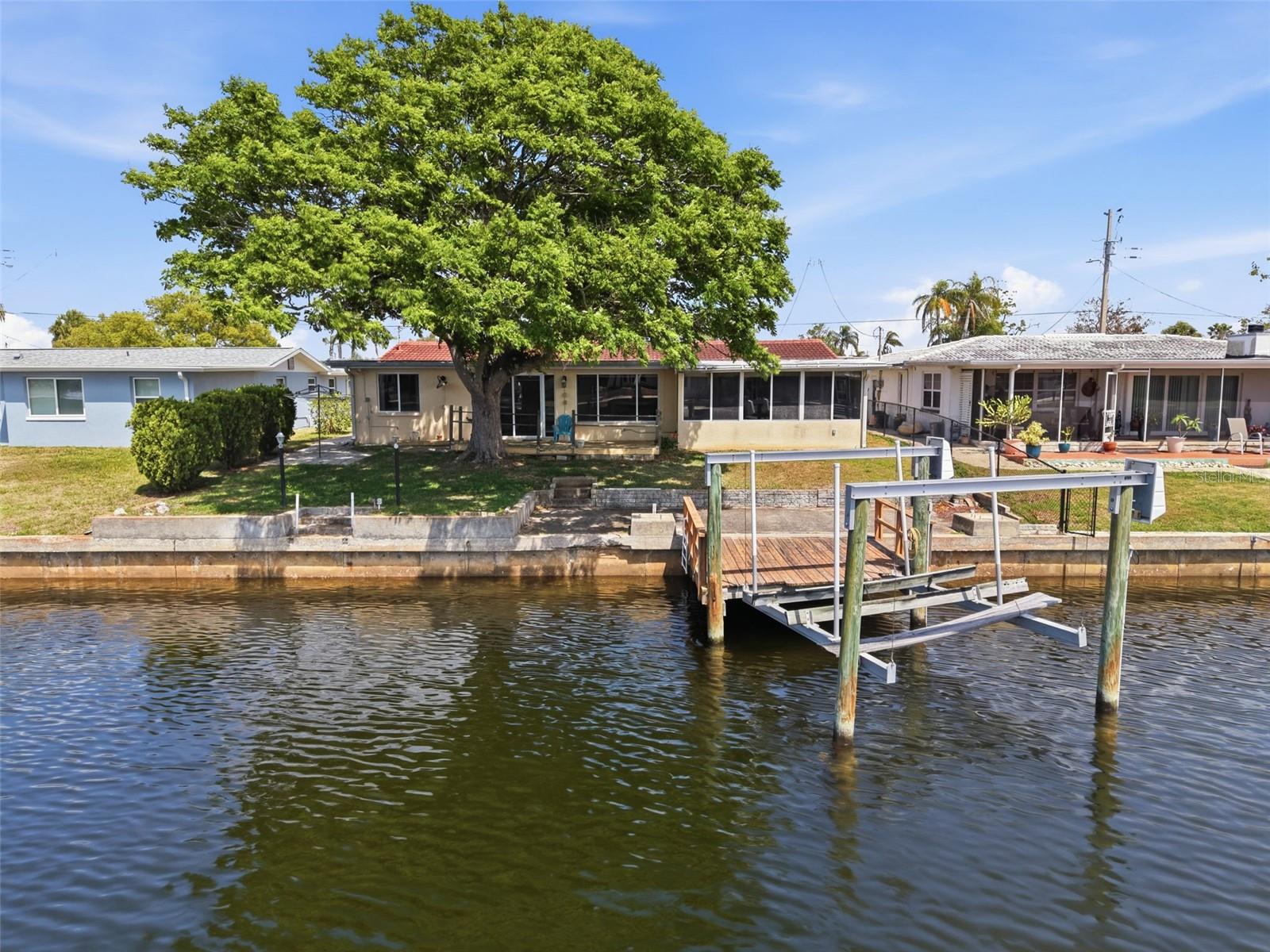 LEISURE BEACH - Residential