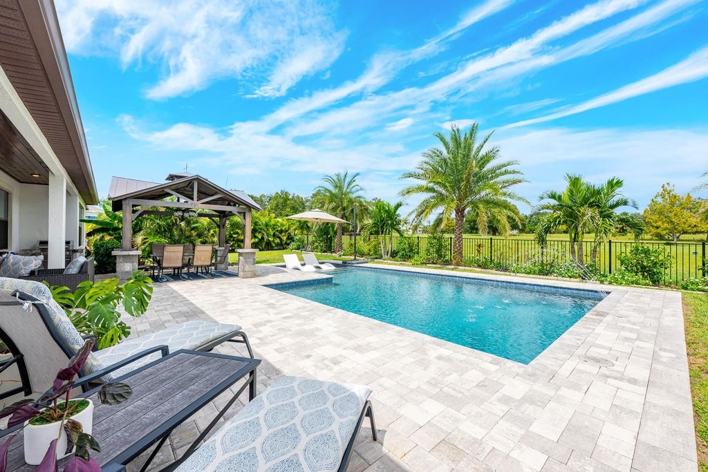 Photo of 12815 Sugar Court, Grand Island, FL 32735 (MLS # O6346450)