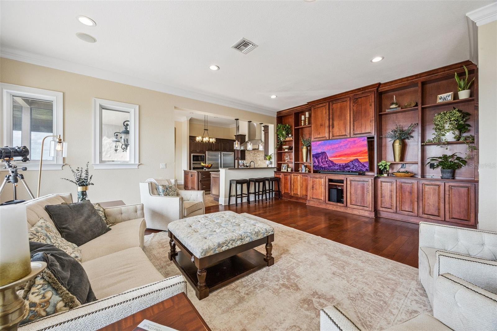 MAGNOLIA POINT - Residential