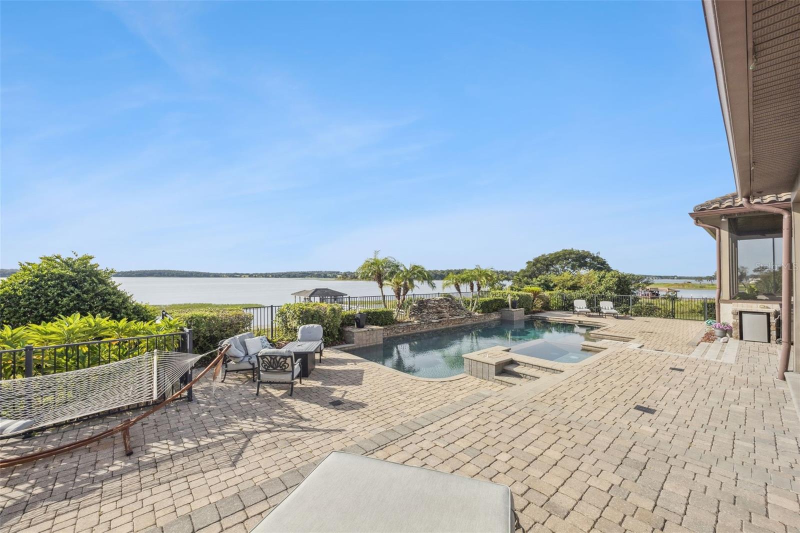 MAGNOLIA POINT - Residential