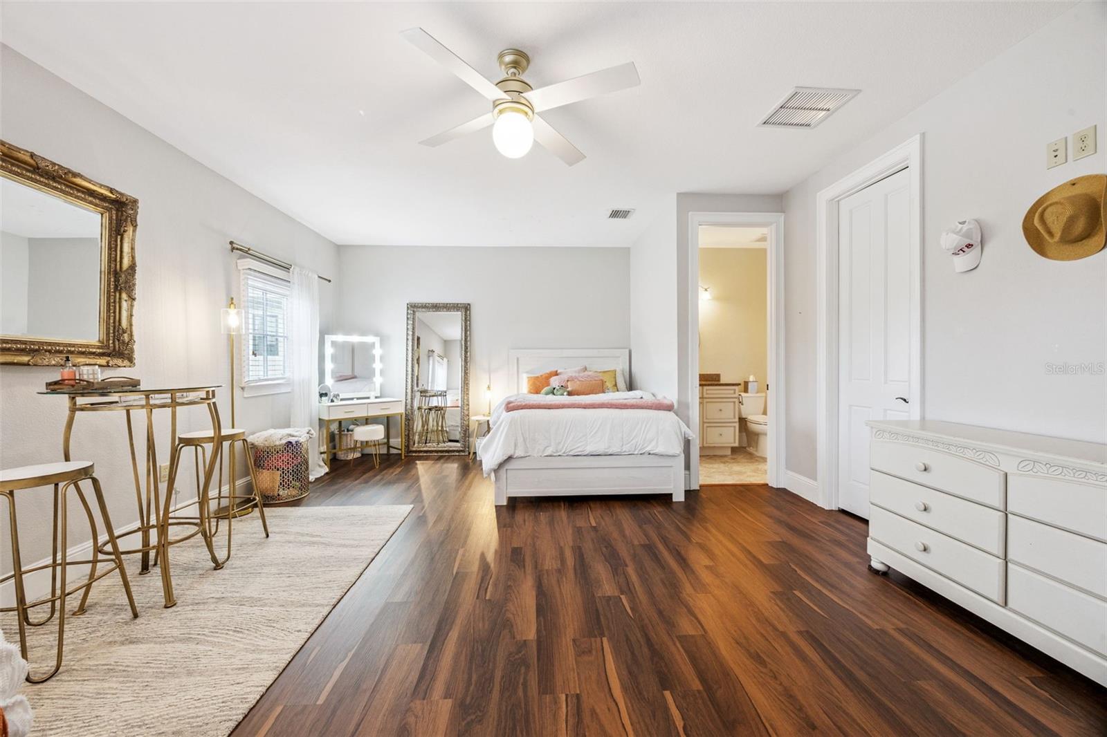 MAGNOLIA POINT - Residential