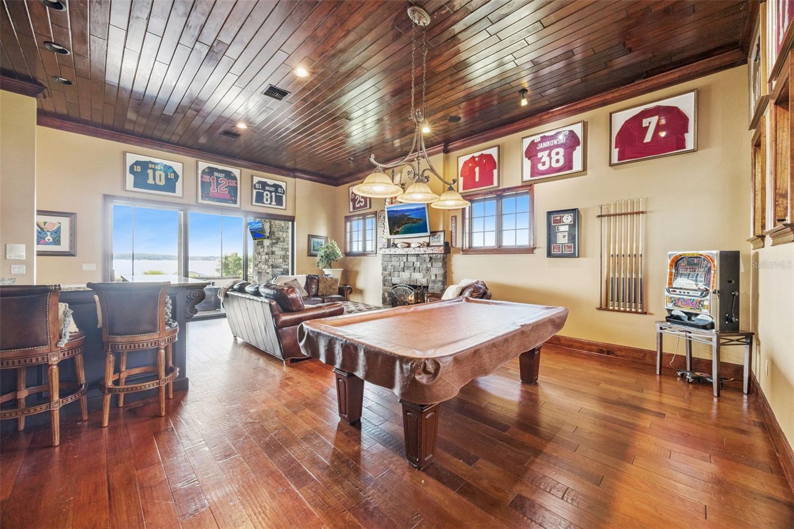 MAGNOLIA POINT - Residential