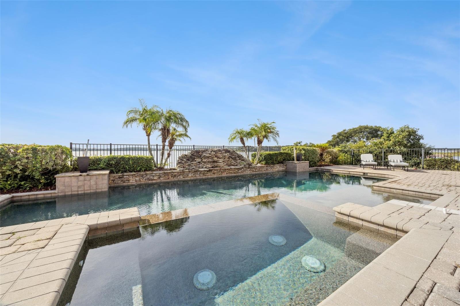 MAGNOLIA POINT - Residential