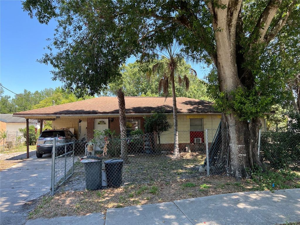 Photo of 1207 NE Hickory Street, Arcadia, FL 34266 (MLS # C7509232)