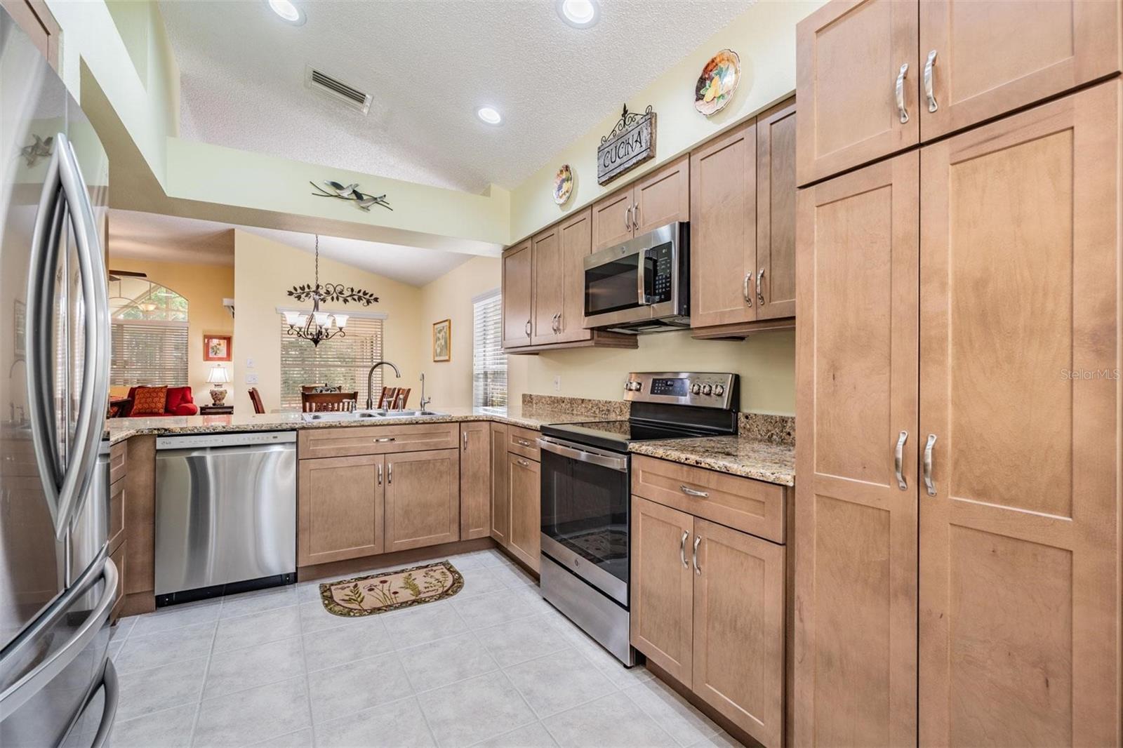 1216 WINDING WILLOW DRIVE