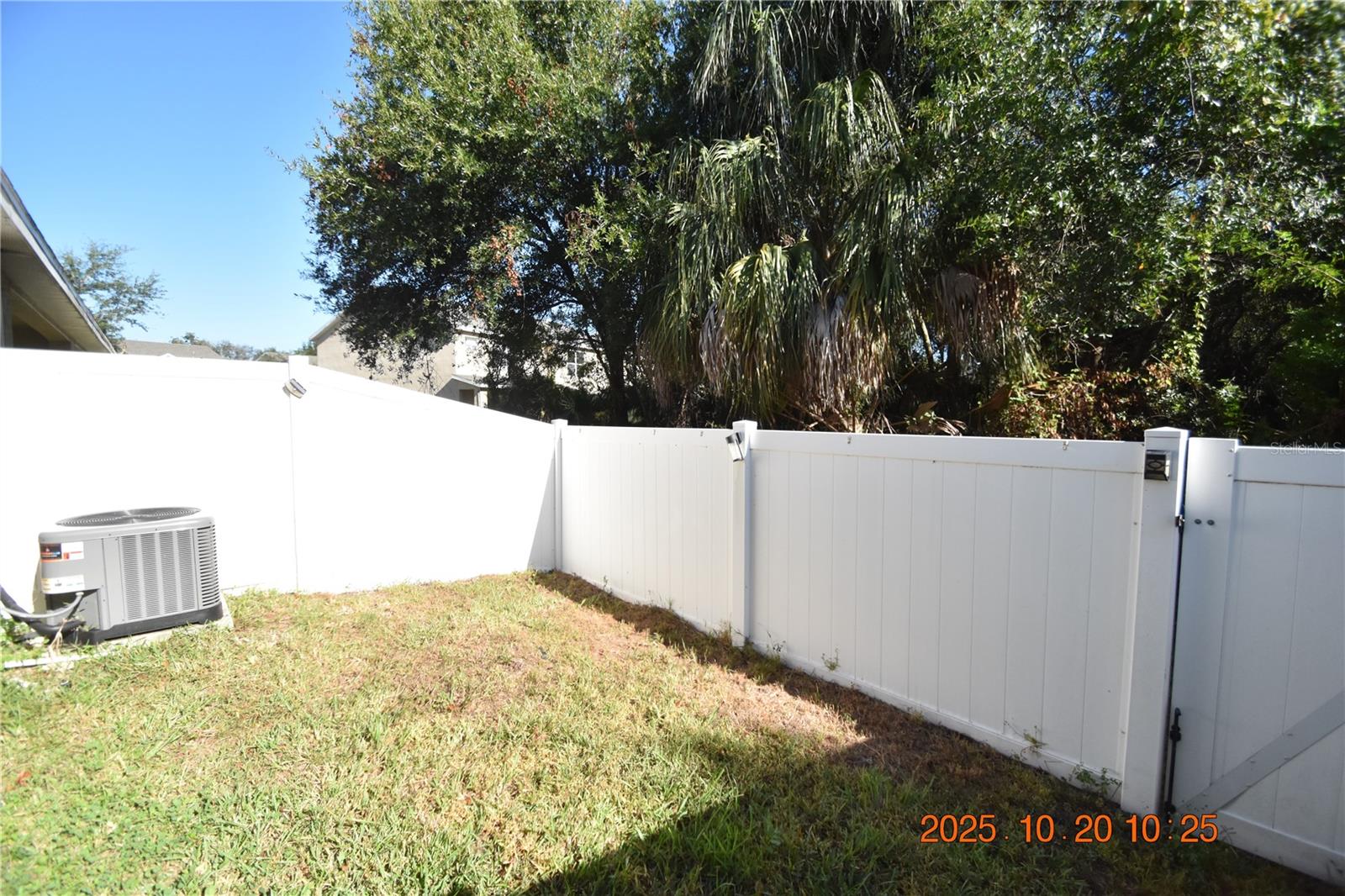 VILLAGES OF BLOOMINGDALE PH - Residential Lease