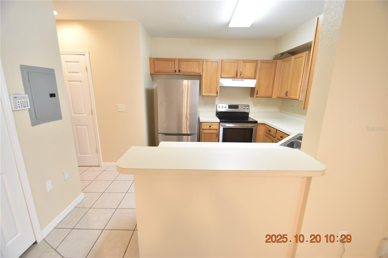 VILLAGES OF BLOOMINGDALE PH - Residential Lease