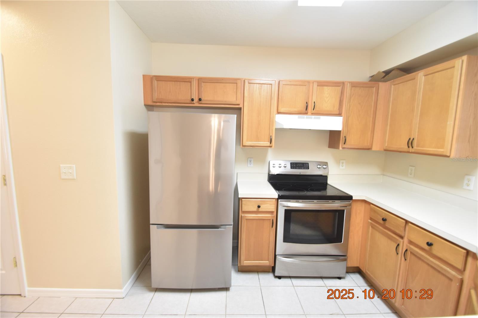 VILLAGES OF BLOOMINGDALE PH - Residential Lease