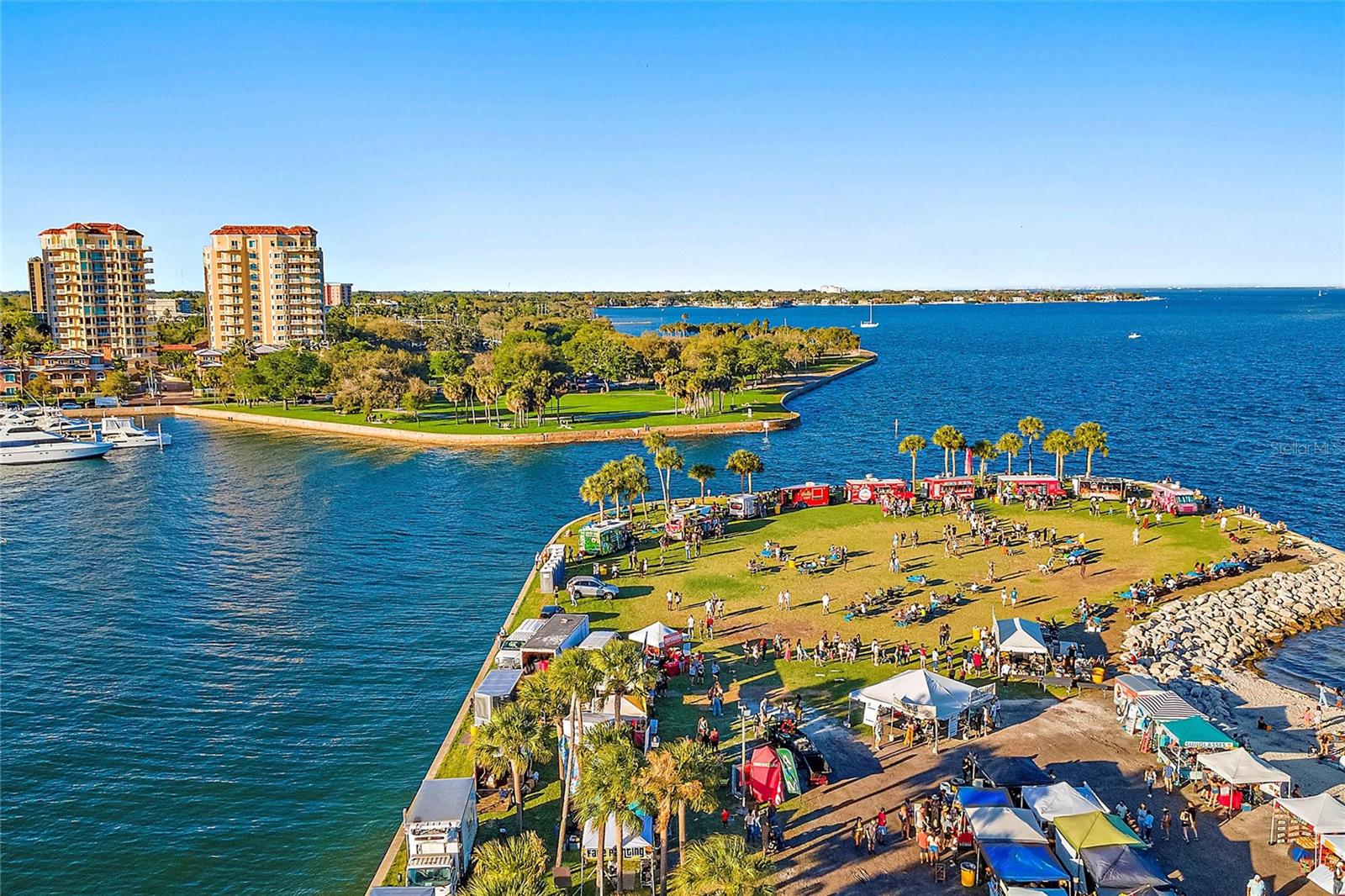 VINOY PLACE CONDO - Residential