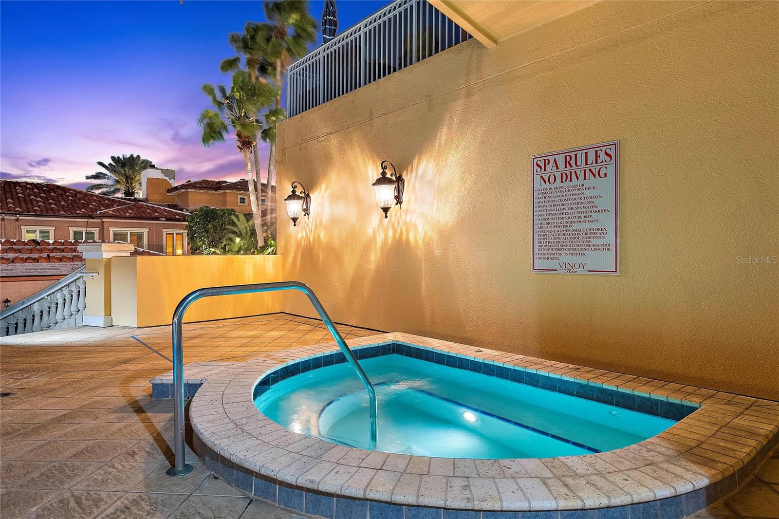 VINOY PLACE CONDO - Residential