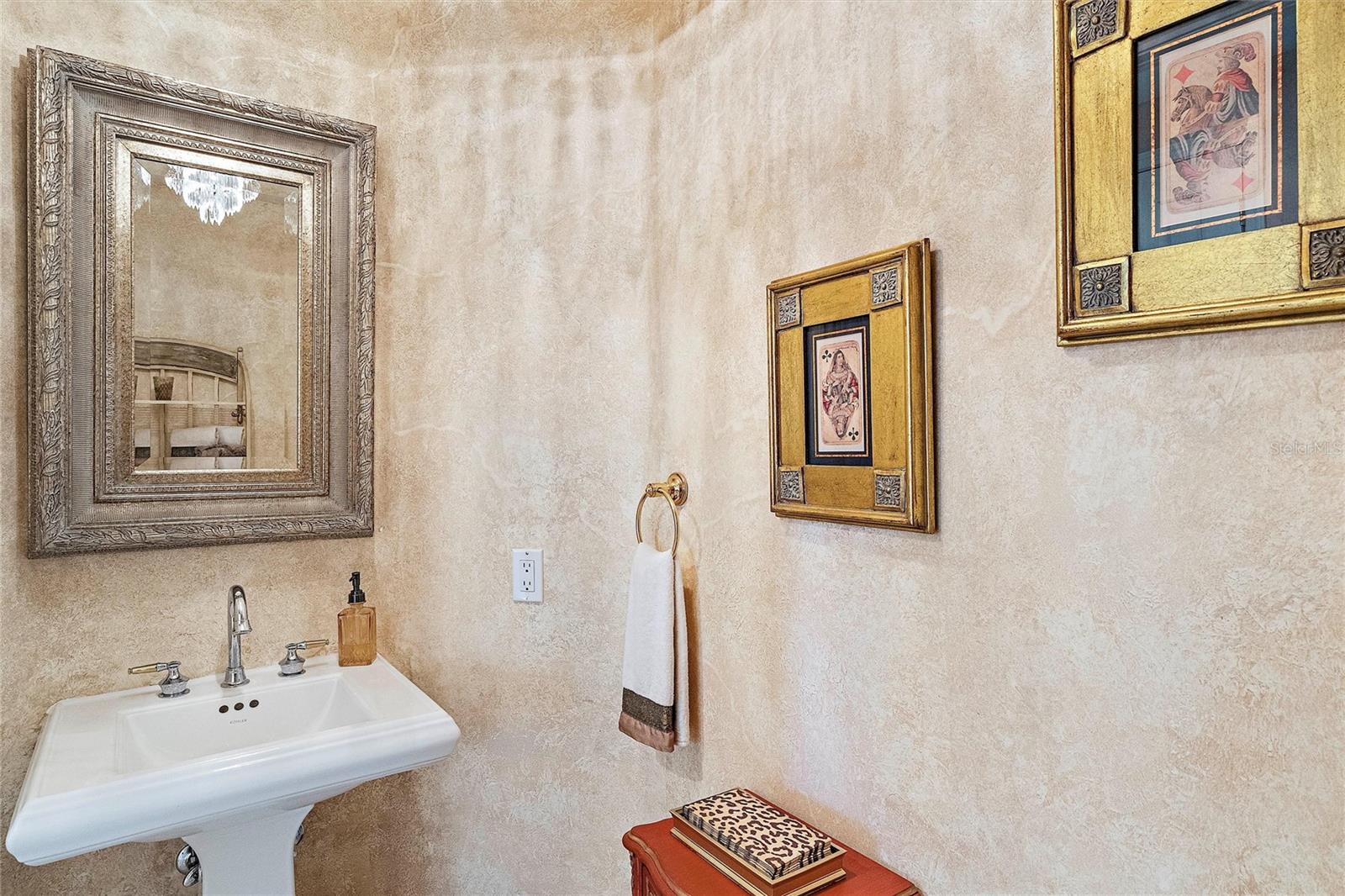 VINOY PLACE CONDO - Residential