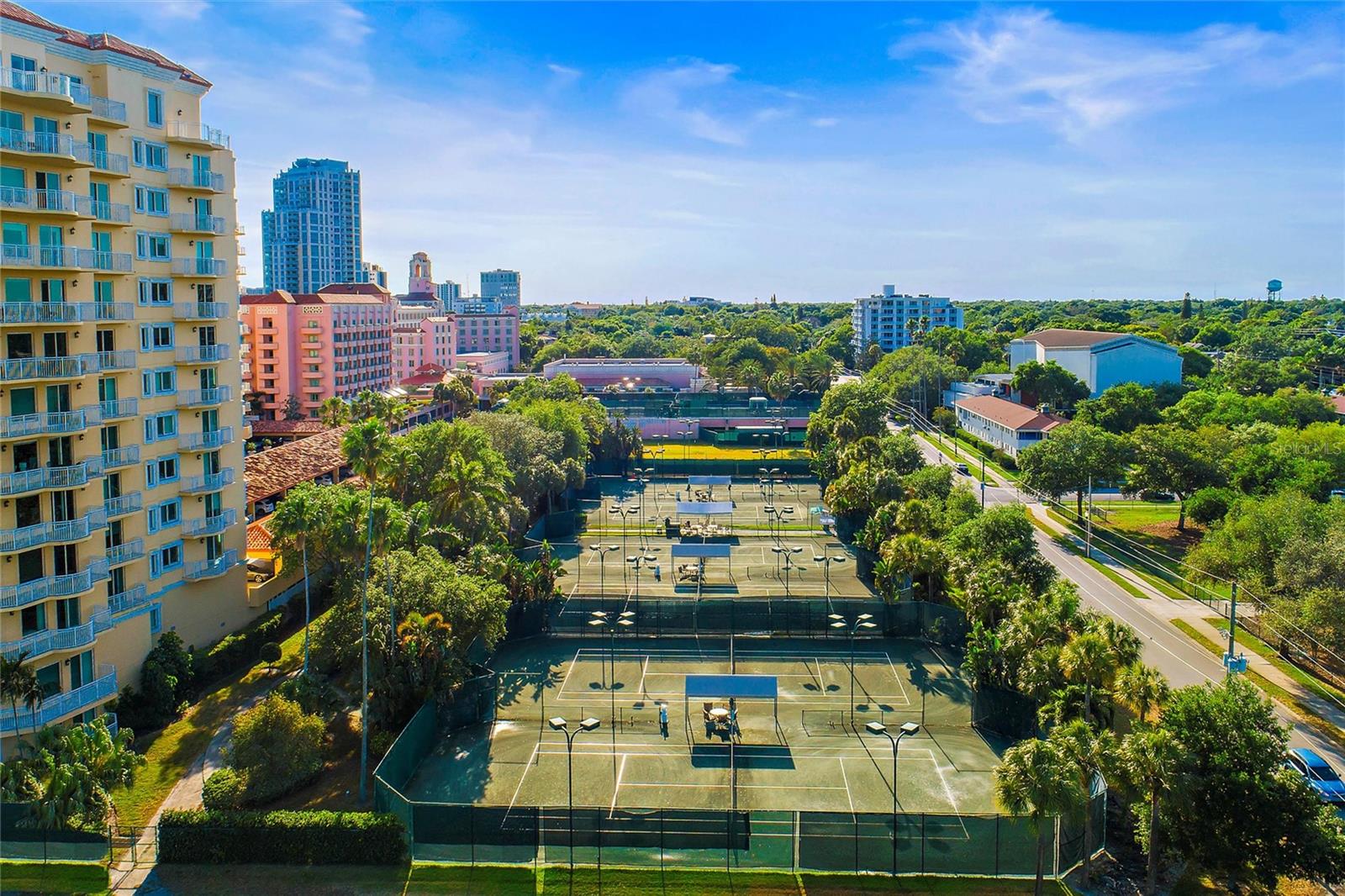 VINOY PLACE CONDO - Residential