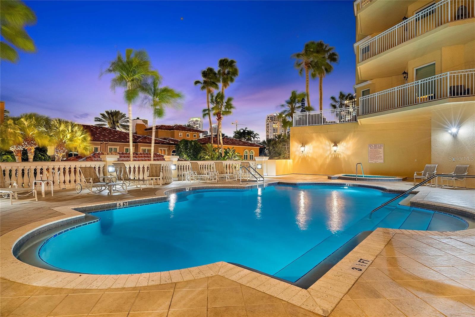 VINOY PLACE CONDO - Residential