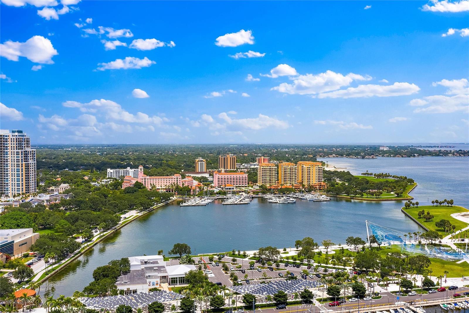 VINOY PLACE CONDO - Residential