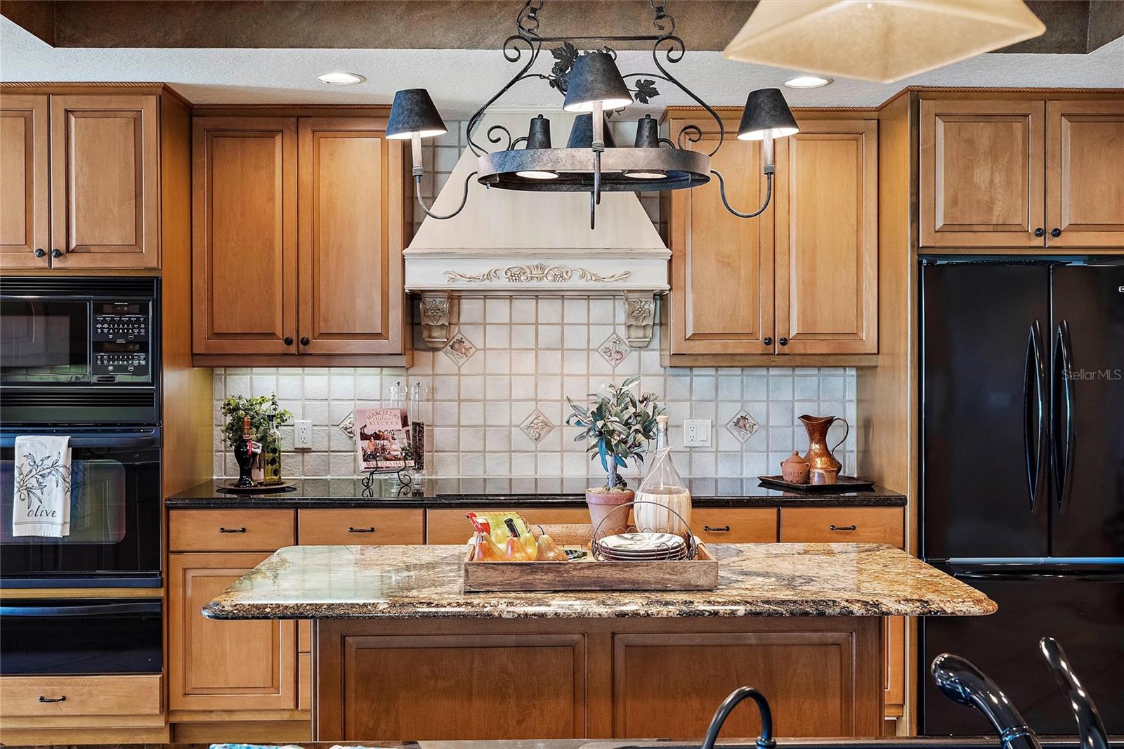 VINOY PLACE CONDO - Residential