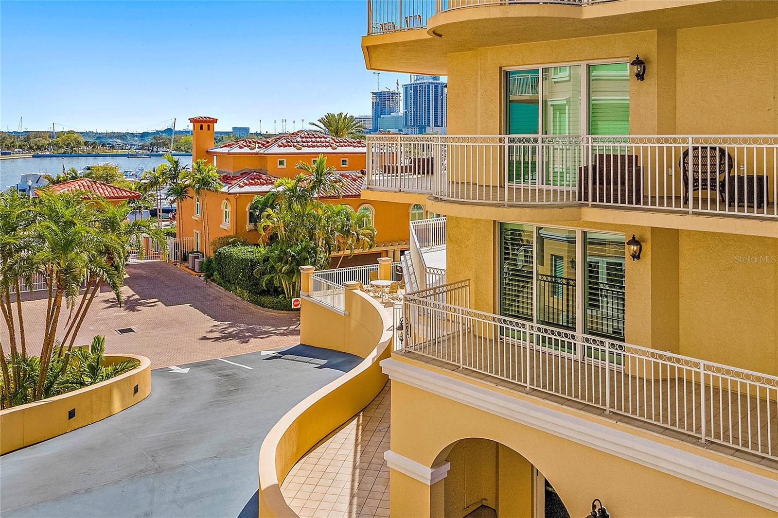VINOY PLACE CONDO - Residential