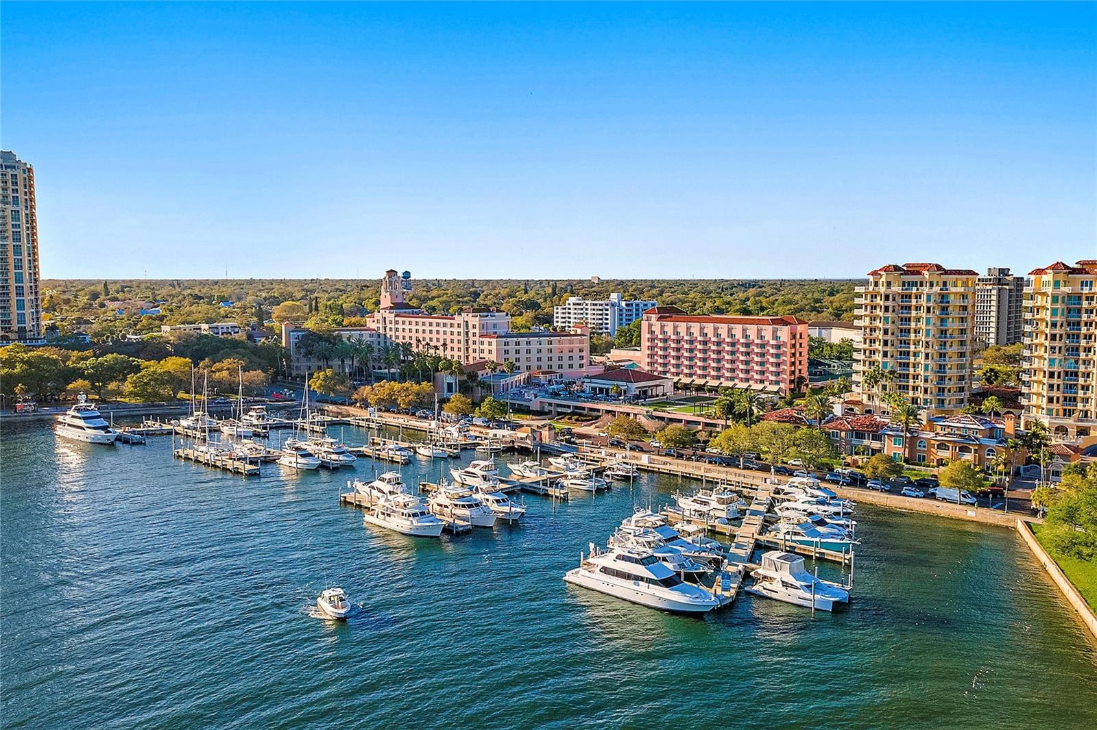 VINOY PLACE CONDO - Residential