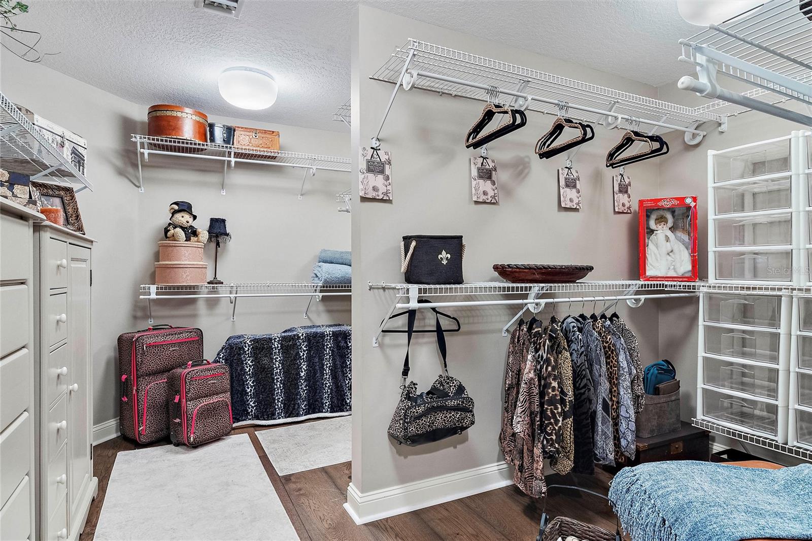 VINOY PLACE CONDO - Residential