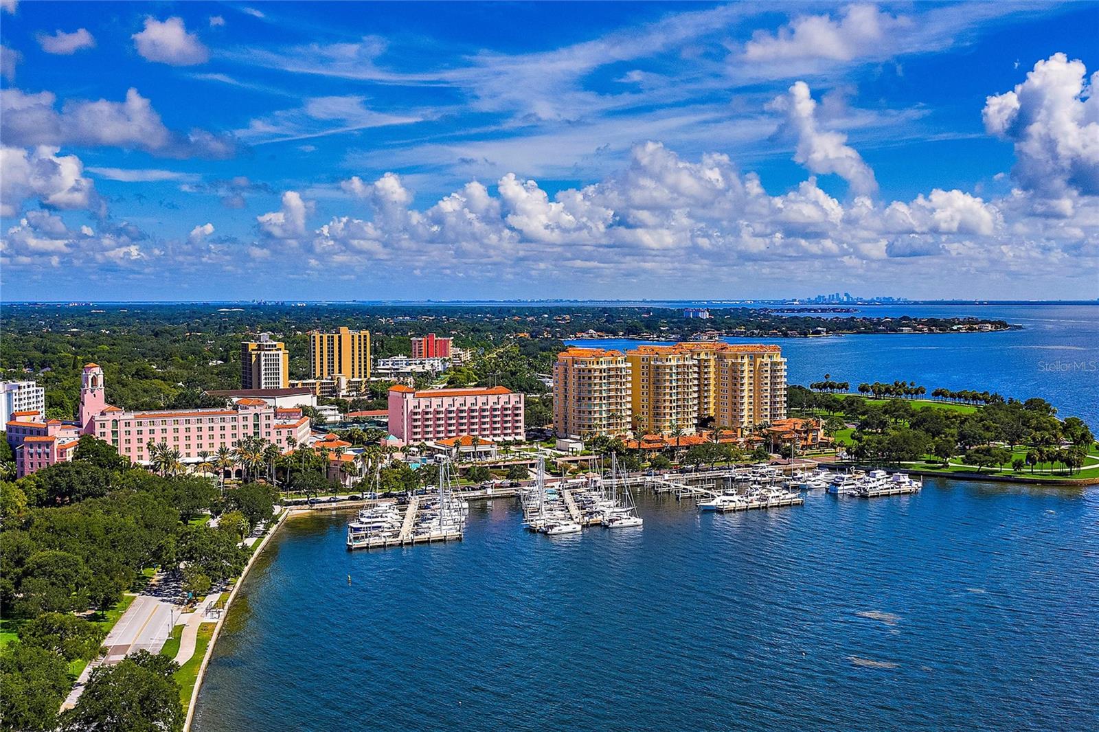 VINOY PLACE CONDO - Residential