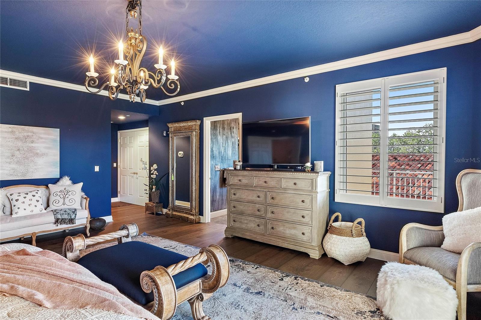 VINOY PLACE CONDO - Residential