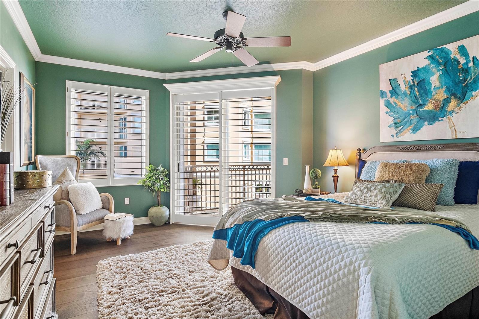 VINOY PLACE CONDO - Residential