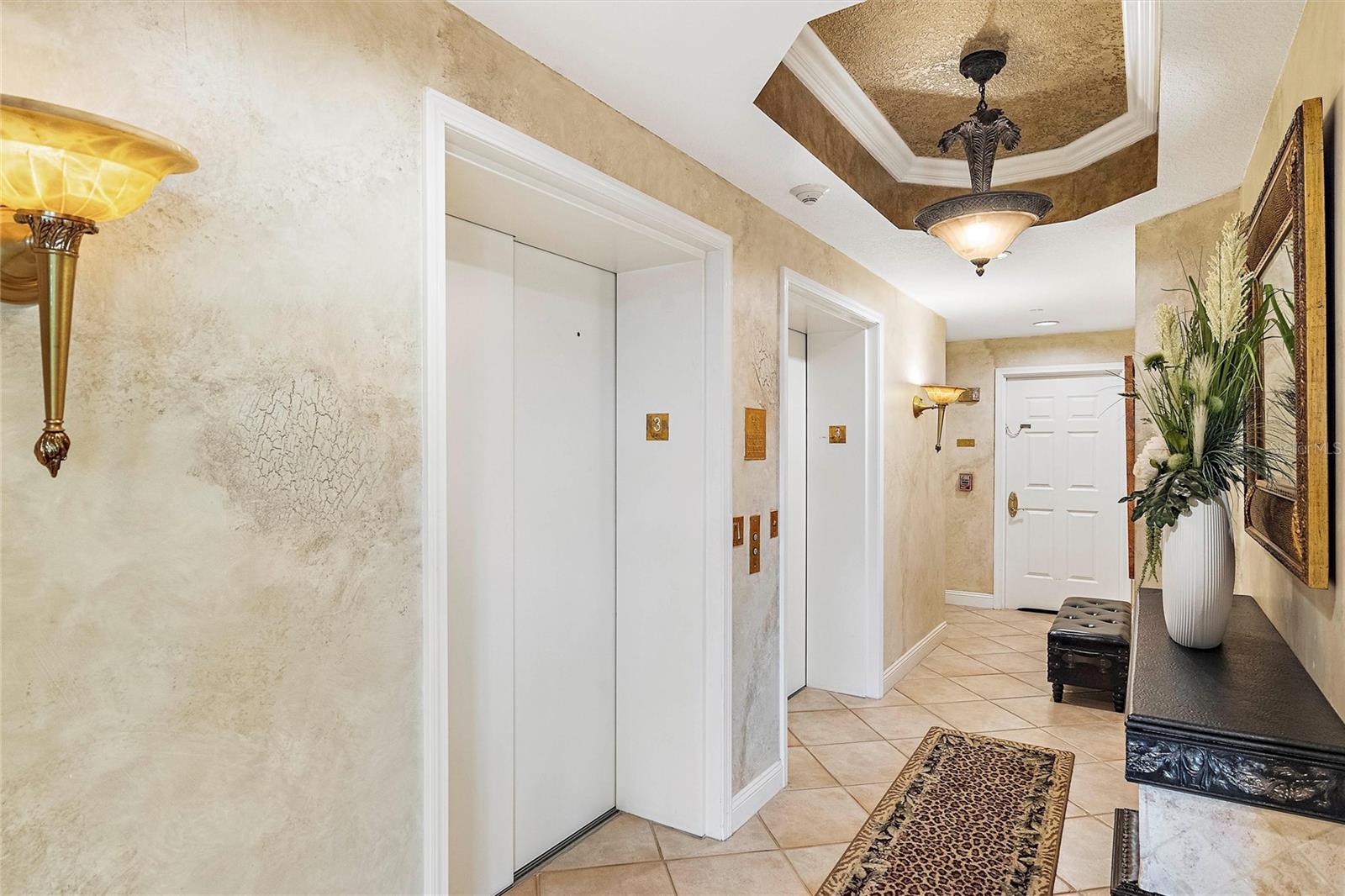 VINOY PLACE CONDO - Residential