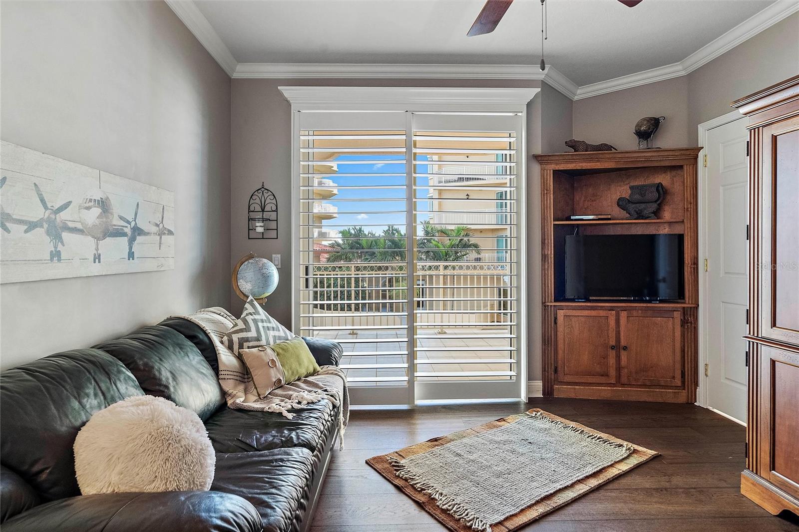 VINOY PLACE CONDO - Residential