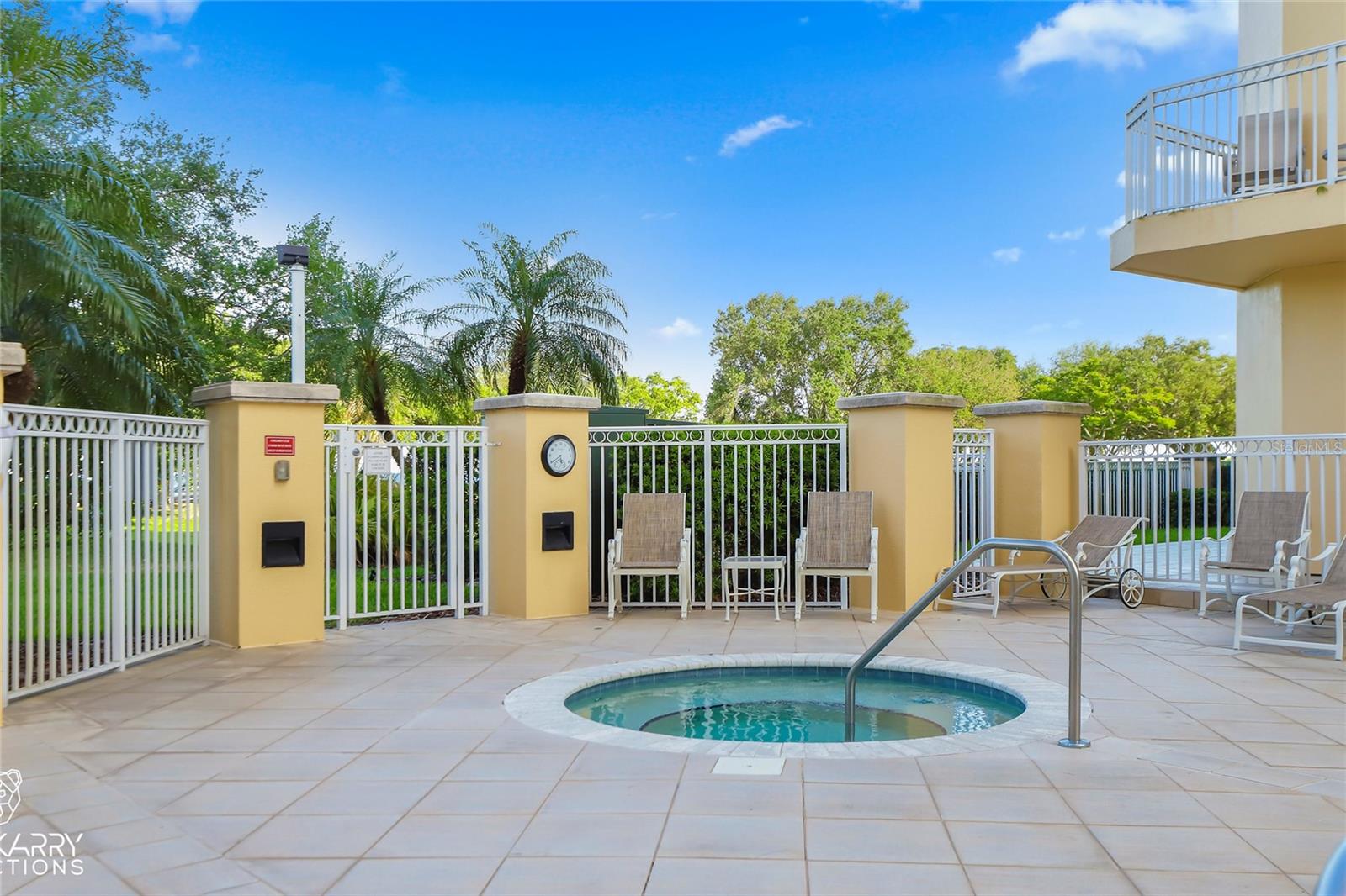 VINOY PLACE CONDO - Residential