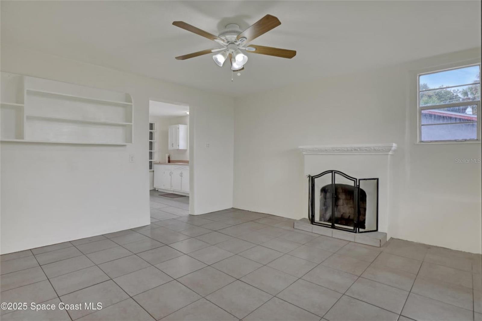 DELESPINE ON RIVER RESUB PT - Residential