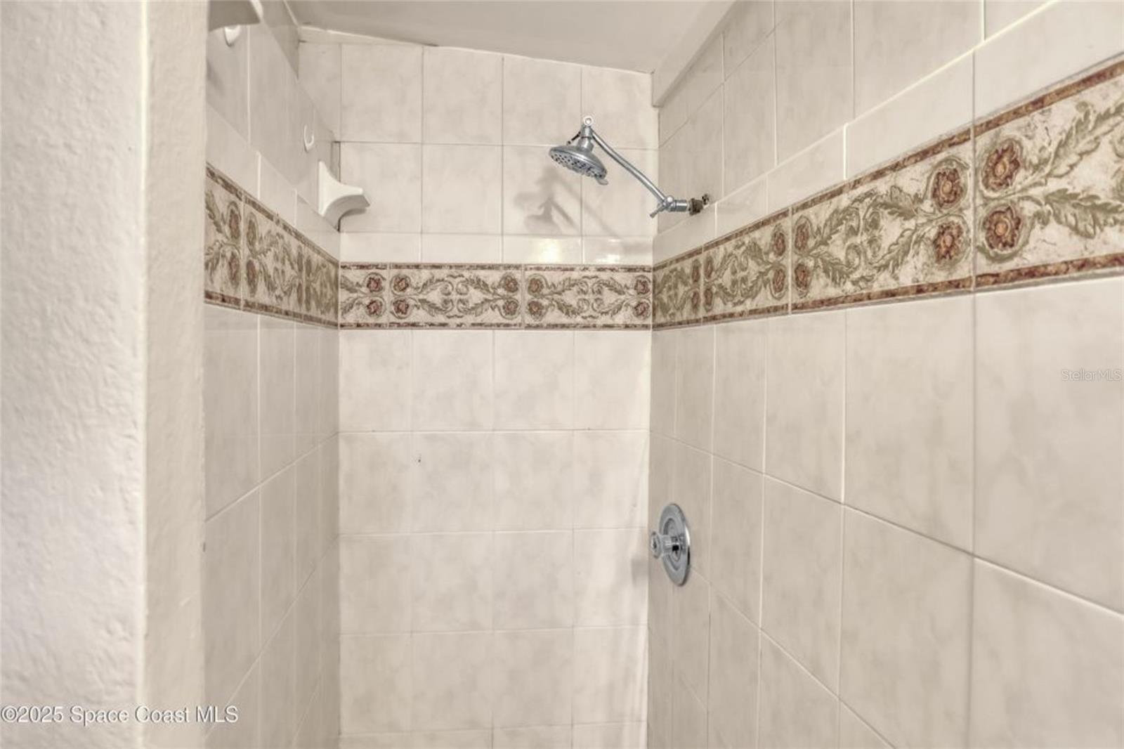 DELESPINE ON RIVER RESUB PT - Residential