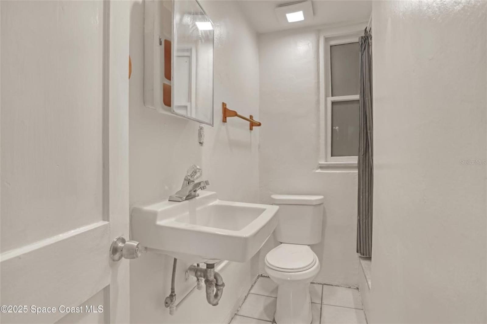 DELESPINE ON RIVER RESUB PT - Residential