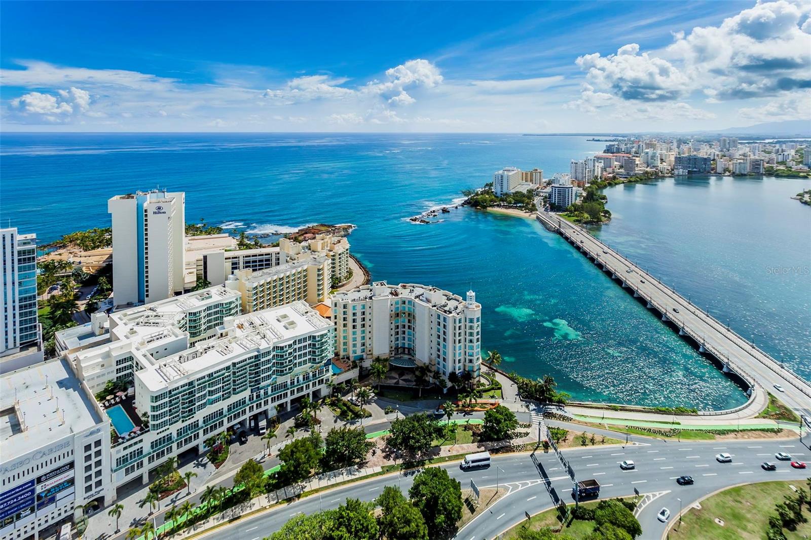 LAGUNA PLAZA - Residential