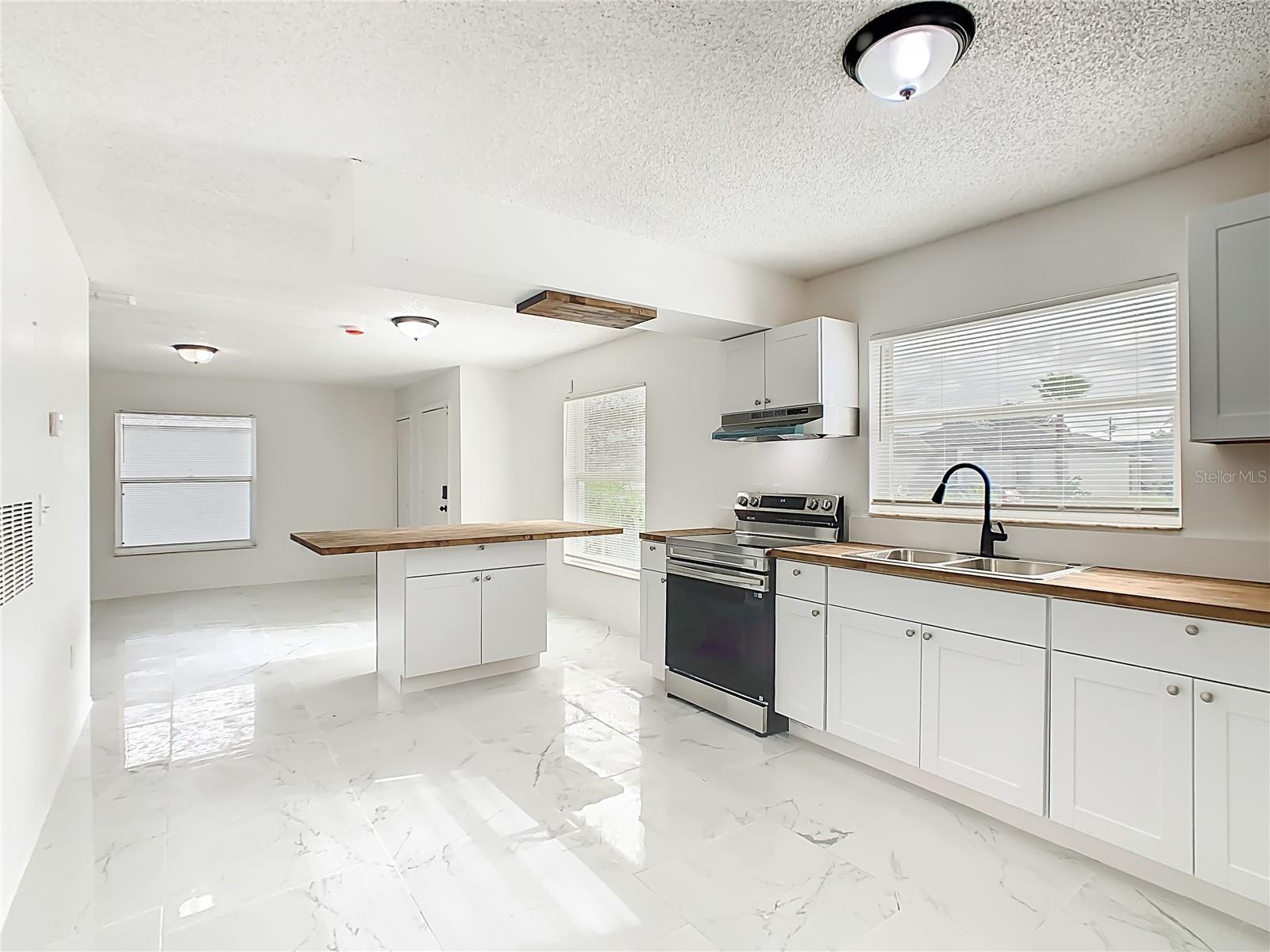 POINCIANA - Residential