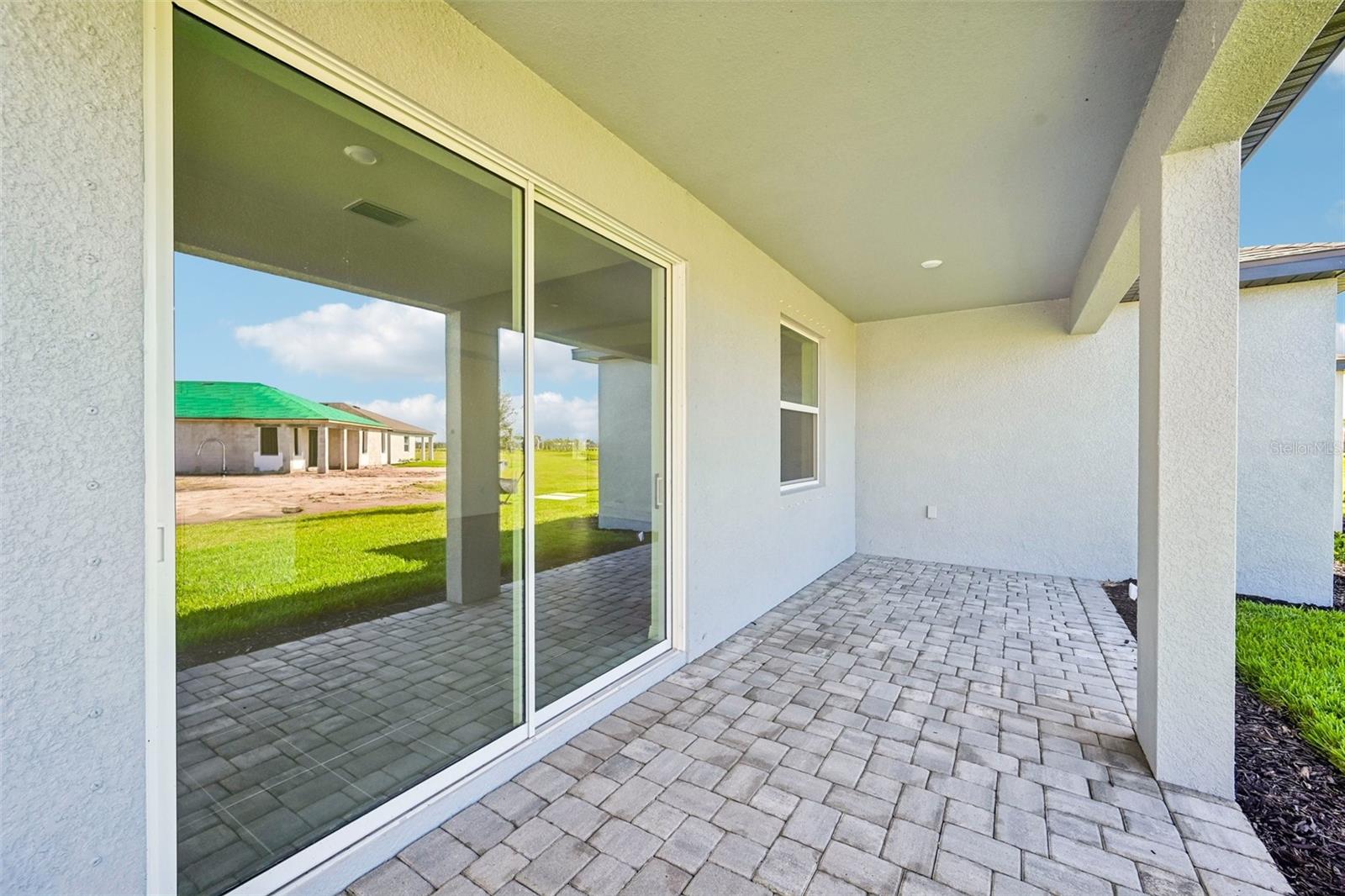 8709 CANARD COVE