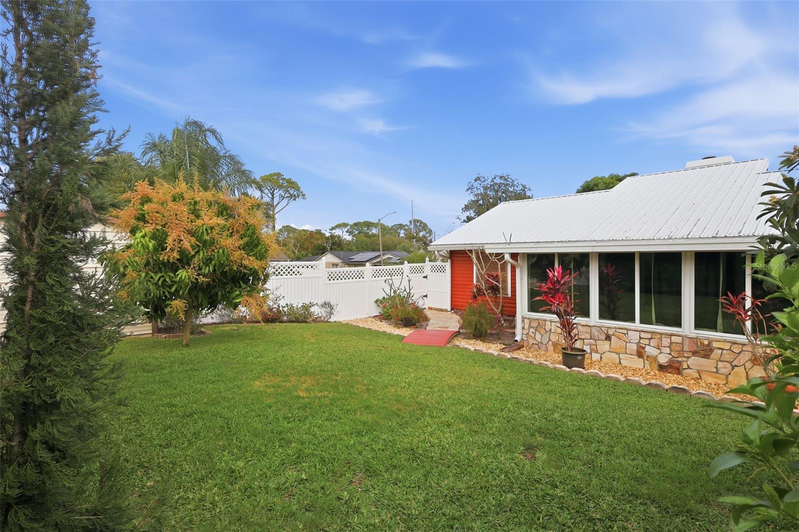 DELTONA LAKES UNIT 07 - Residential