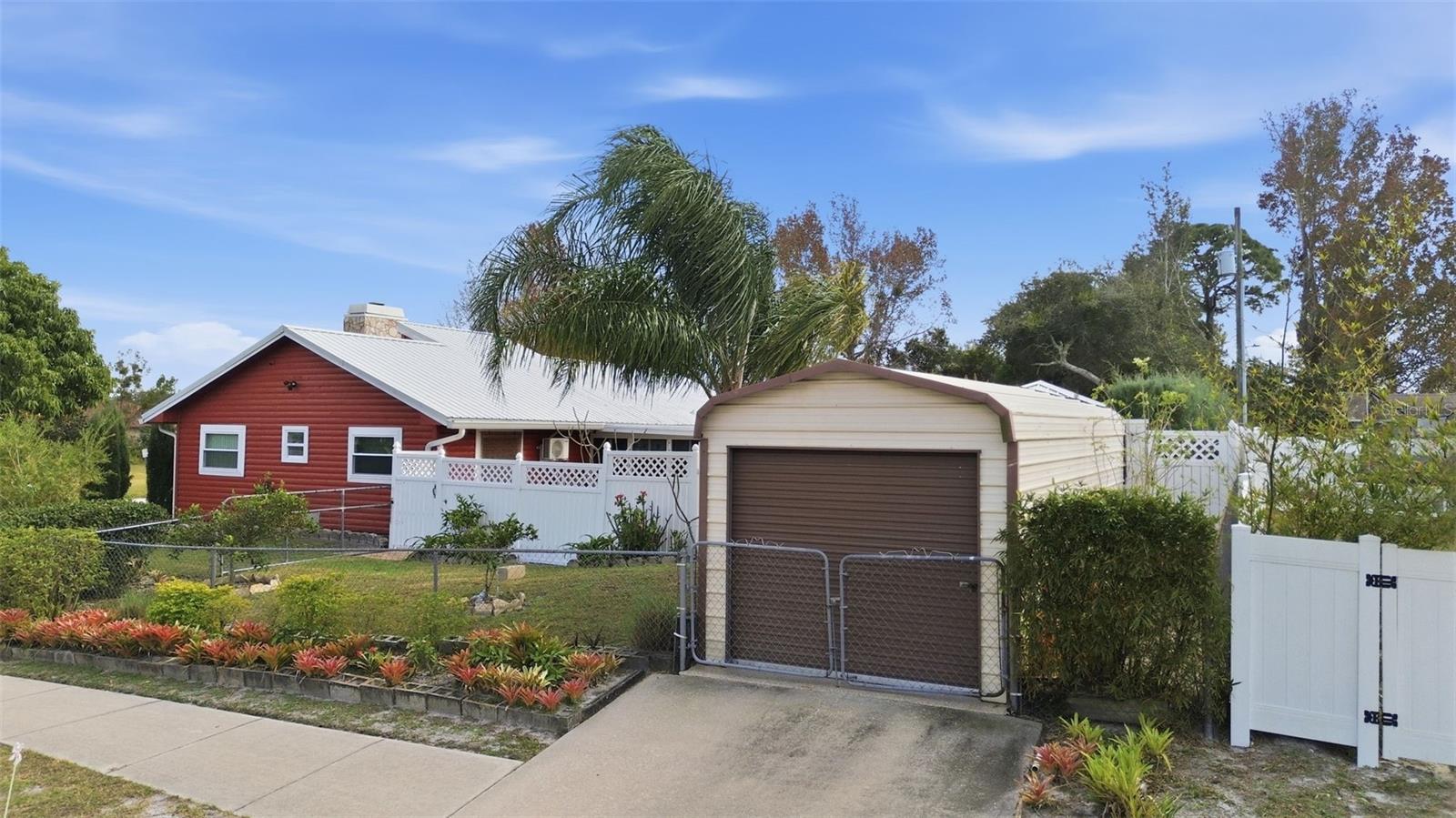 DELTONA LAKES UNIT 07 - Residential