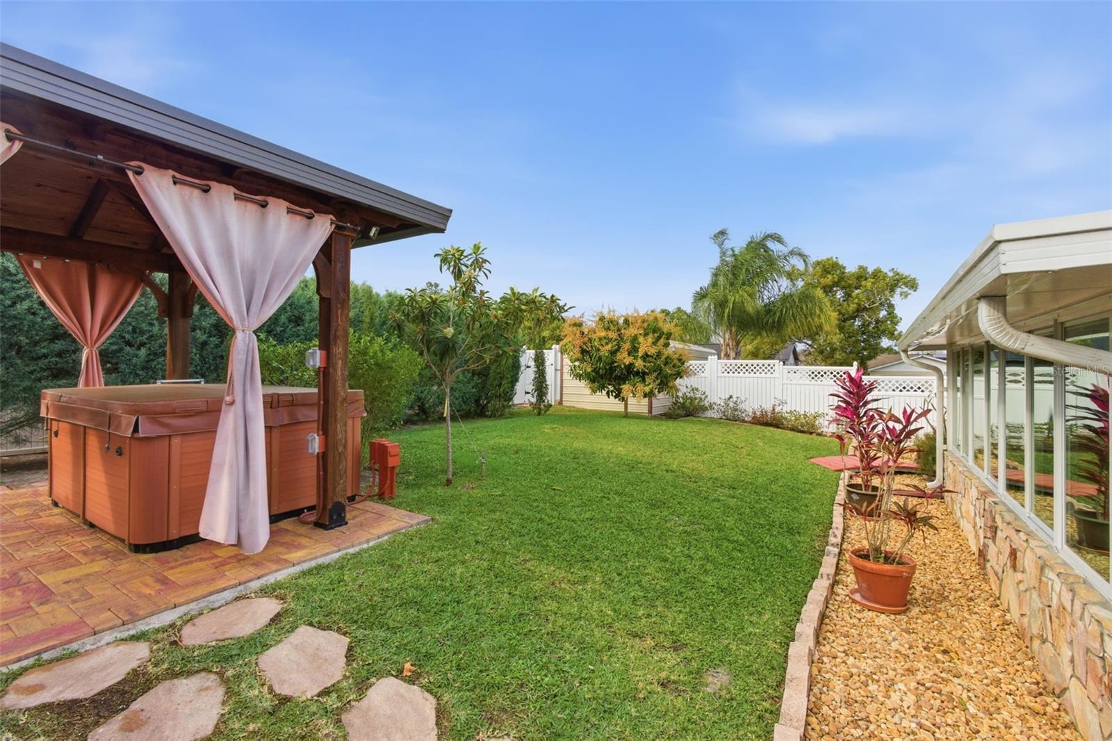 DELTONA LAKES UNIT 07 - Residential