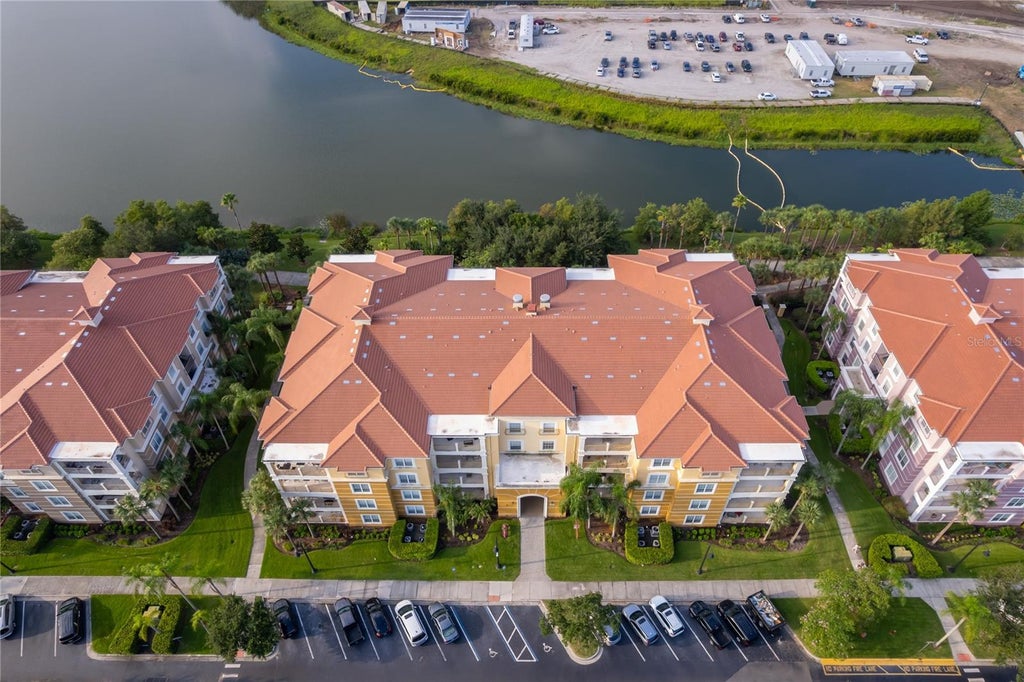 Photo of 5036 Shoreway Loop #20705, Orlando, FL 32819 (MLS # S5155329)