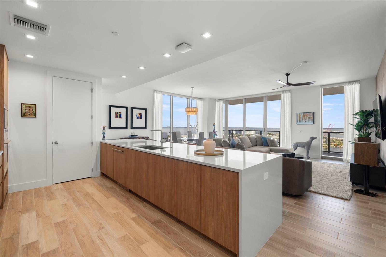 MARINA POINTE EAST - Residential