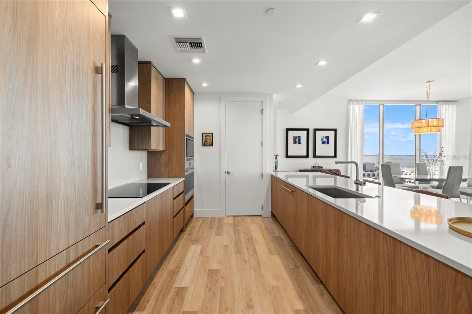 5120 MARINA WAY 12003