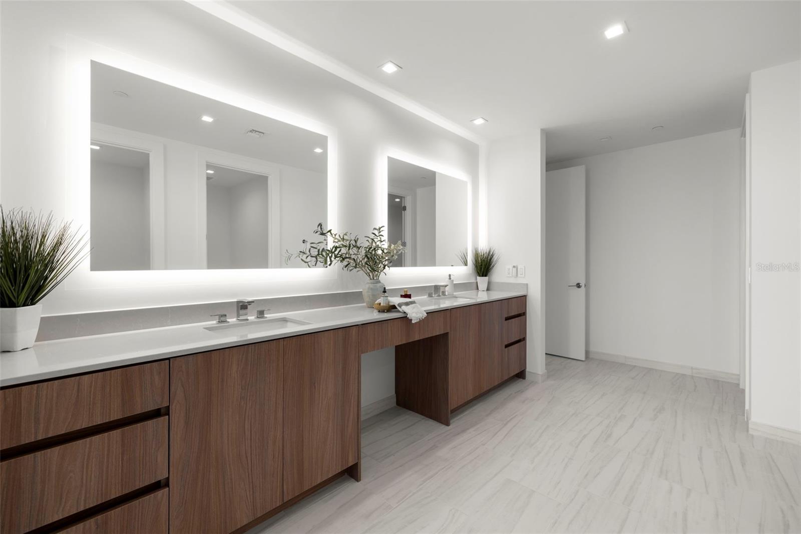 MARINA POINTE EAST - Residential