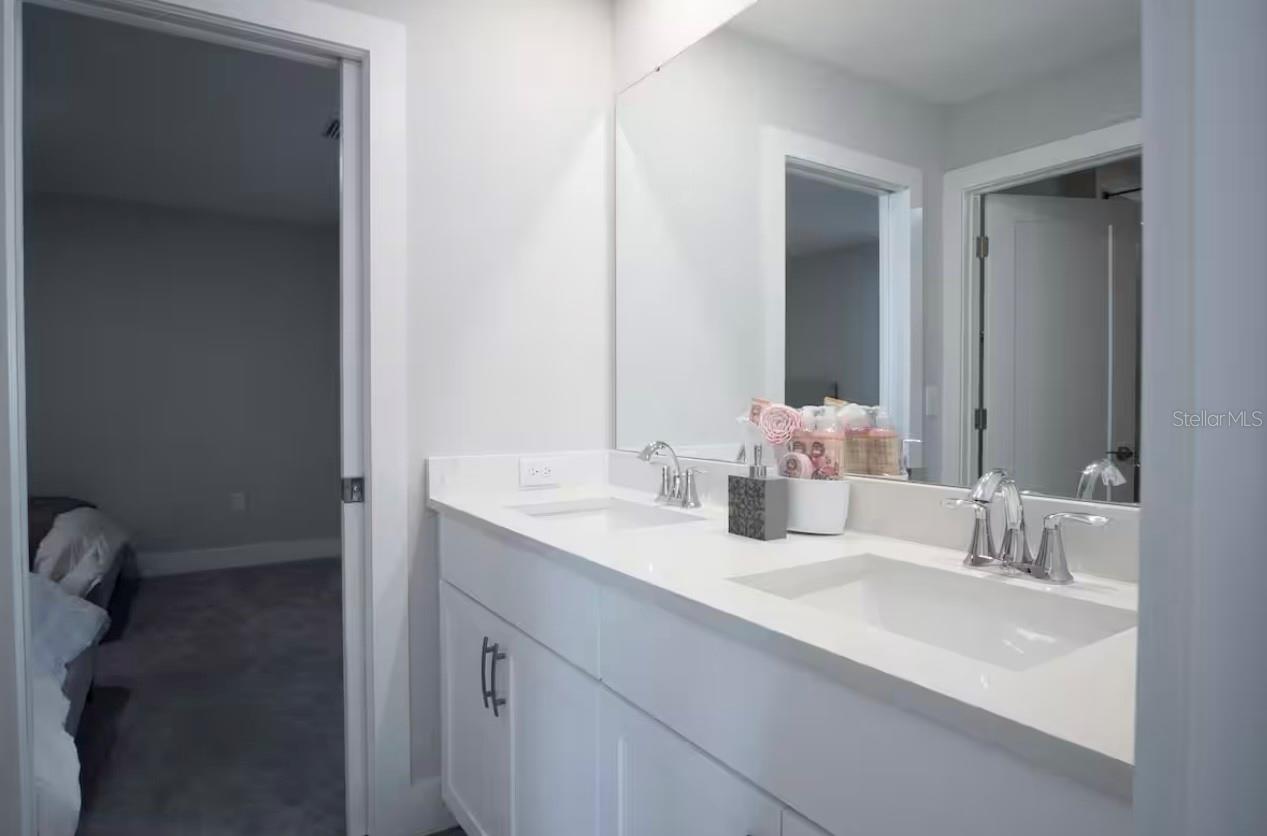 ARISHA ENCLAVE PB 25 PGS 107-108 LOT 23 - Residential Lease